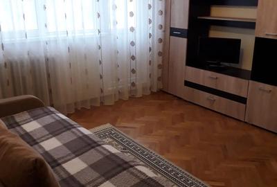 Inchiriez apartament 2 camere Ploiesti Nord - 1
