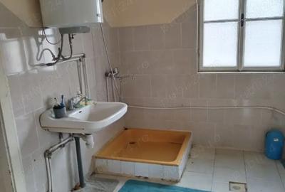 Proprietar vand casa loc Racovita judet Timi? - 10