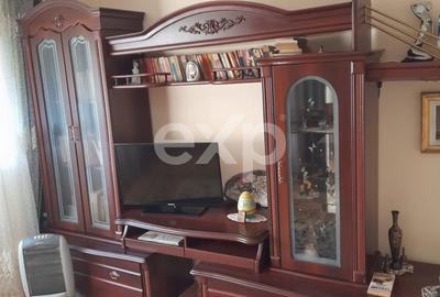 Casă cu 4 camere cu Teren 5500 Mp în Central