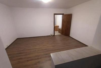 Garsonieră decomandată în Aradului