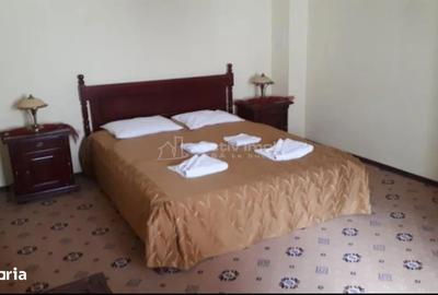 Spațiu comercial, de 1,000 mp, în Central - 2