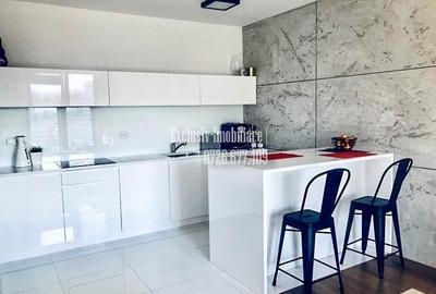 Apartament cu 2 camere decomandat, mobilat în Tomis Nord