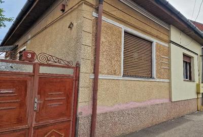 Casă cu 2 camere cu Teren 330 Mp în Lunei - 2