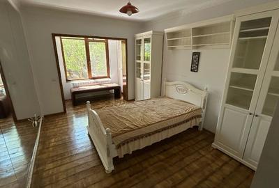 Inchiriez apartament cu 3 dorm , 2 liv, 2 bai, 3 loc parcare -700 lei/noapte - 2