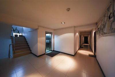 Apartament cu 3 camere decomandat, mobilat în Central - 19