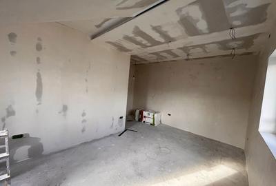 Casă cu 4 camere în Moșnița Nouă - 1