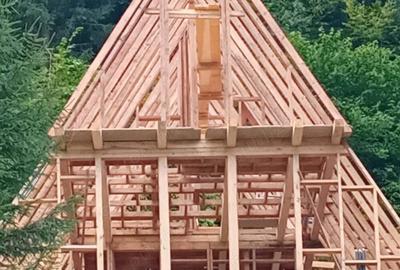 Casă cu 4 camere în Unirea - 1