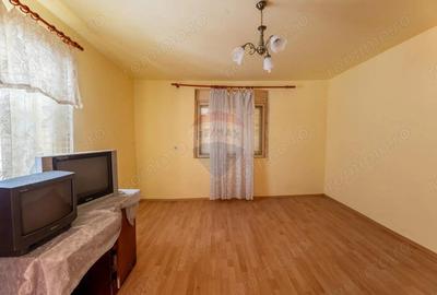 Casa / Vila cu 3 camere de vanzare - 5