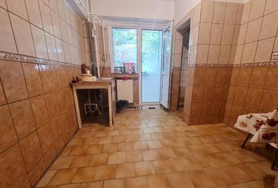 2 camere Obor , parter cu balcon ,sup 57 mp 2 camere Obor , parter cu balcon ,sup 57 mp - 6