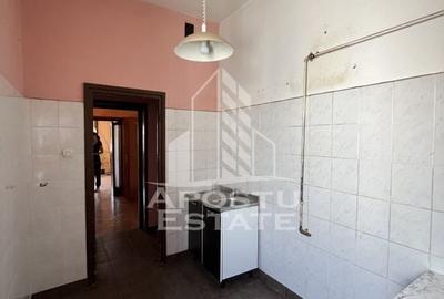 Ap de renovat cu vedere la punctele cardinale - 20