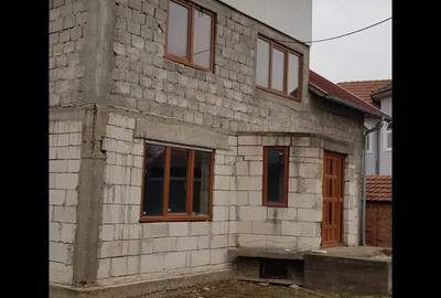 Casă cu 6 camere în Ostrov - 6