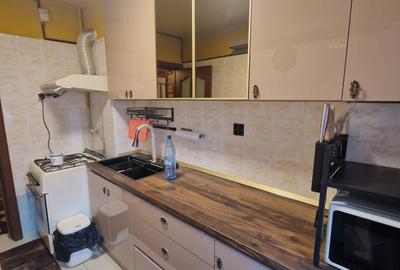 Nord,se vinde apartament semidecomandat ,doua camere ,pret 60000 euro negociabil - 5