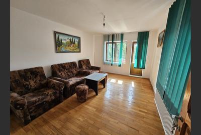 Casă cu 10 camere cu Canalizare în Cordun - 12