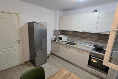 Apartament cu 2 camere de vanzare la metrou 1 Decembrie / Piata Trapezului - 9