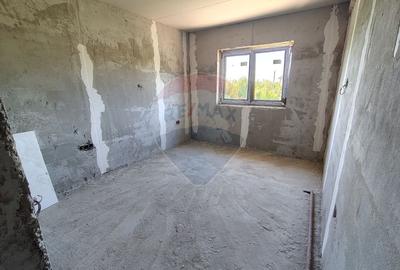 Casă cu 4 camere cu Teren 500 Mp în Tăuții de Sus - 7