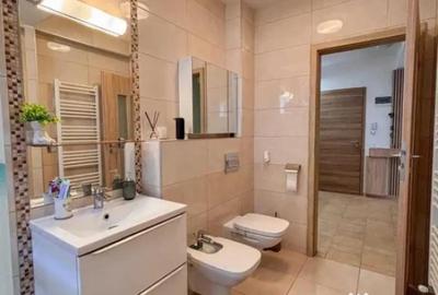 Apartament cu 2 camere decomandat în Tractorul - 8