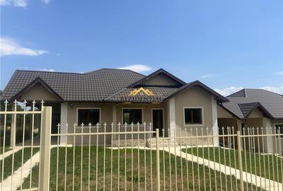 Casă individuală cu 5 camere cu Teren 550 Mp în Cervicești - 3