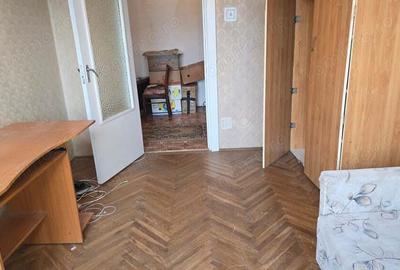 Vand apartament 3 camere decomandat in Deva, zona Balcescu, suprafata utila 67,44 mp, etaj 8, - 10