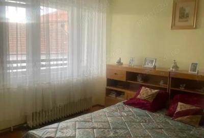 Casă cu Teren 91 Mp în Central - 19