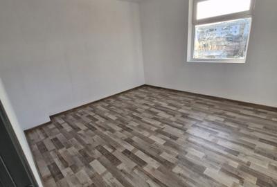 Casă cu 3 camere în Central - 6