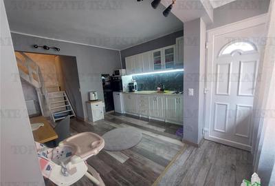 Casă cu 6 camere cu Teren 247 Mp în Năvodari - 4