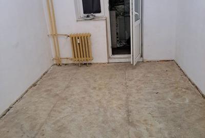 Apartament cu 3 camere decomandat în Decebal - 11