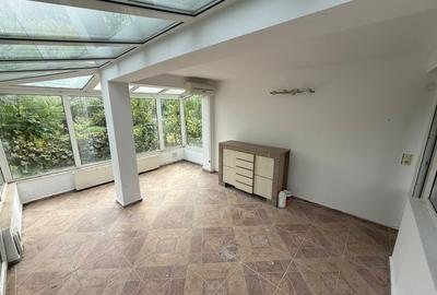 Apartament 3 camere, in casa tip vila, cu terasa extinsa, gradina + parcare - 13