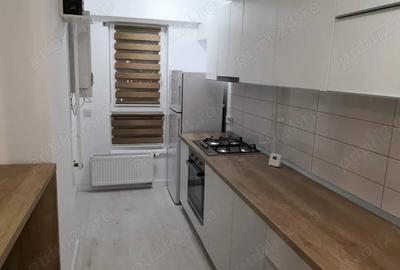 Garsonieră decomandată în Carrefour - 8