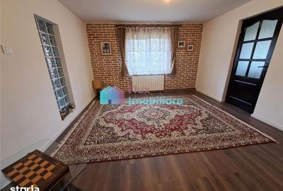 Casă cu 5 camere cu Teren 800 Mp în Cornu Luncii - 3