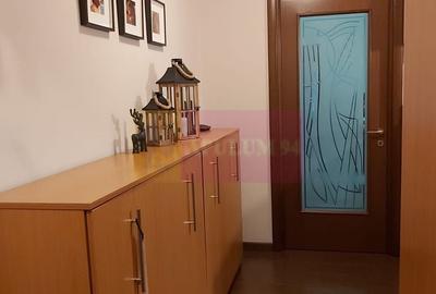 Apartament cu 3 camere semidecomandat, mobilat în Alexandru Obregia - 9