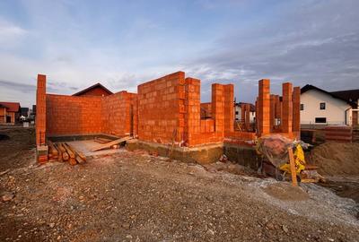 Casă individuală cu 4 camere cu Canalizare în Beclean - 2