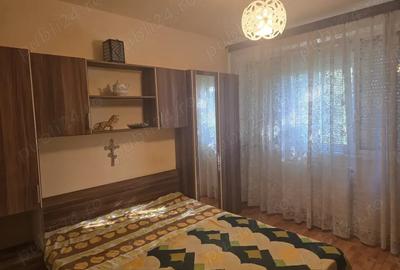 Apartament 2 camere etaj 3 4 Bld. Independentei colt cu str. Scolilor - 8