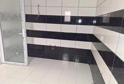 Casă cu Teren 1630 Mp în Străoane - 2