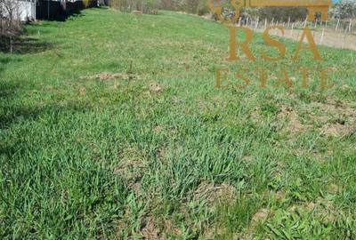 Teren de 2652 mp, în Golești - 2