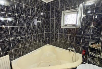 Apartament cu 5 camere decomandat, mobilat în Păcii - 32