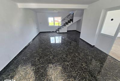 Casă cu 4 camere în Central - 3