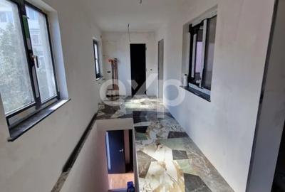 Casă individuală cu 7 camere cu Canalizare în Central - 8