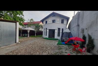 Vila sector 5 300mp - 3