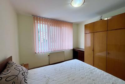 Apartament cu 4 camere in Tractorul - 4