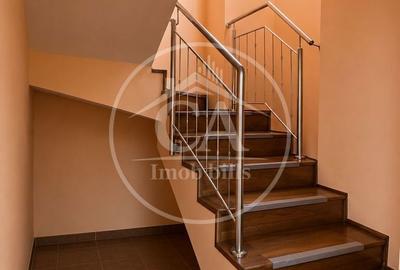 Casă cu 5 camere decomandat cu Teren 298 Mp în Rogerius - 20