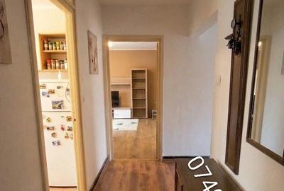 Apartament cu 3 camere decomandat în Central - 2