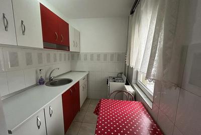 Garsonieră decomandată în Confecții - 3