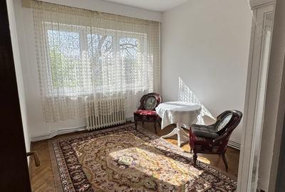 Apartament cu 4 camere decomandat în Central - 14