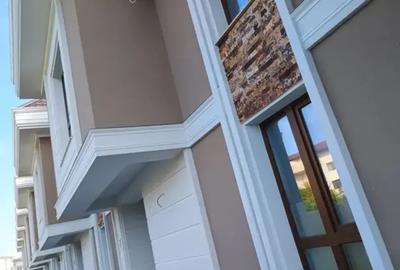 Vilă 5 camere  curte și parcare – 1 Decembrie - 2