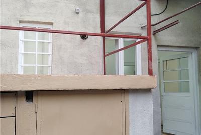 Apartament cu 3 camere decomandat în Central - 8