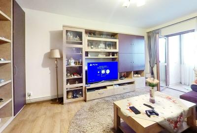 Apartament cu 3 camere decomandat, mobilat în Tractorul