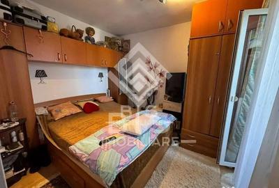 Apartament cu 3 camere semidecomandat în Decebal - 1