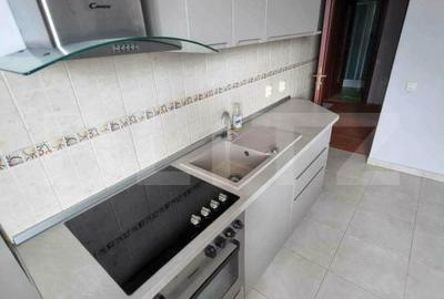 Apartament cu 3 camere decomandat în Calea Moldovei - 8