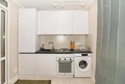 Apartament cu 2 camere decomandat în 1 Mai