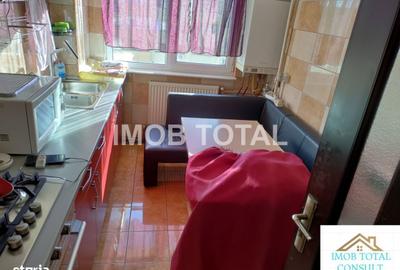 Apartament cu 3 camere decomandat în Prundu - 12